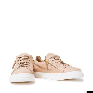 Brand new never used GIUSEPPE ZANOTTI
London zip-detailed leather sneakers.
